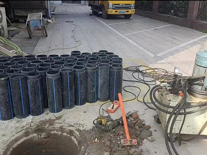 西陵PE置换管厂家 DN315置换管 非开挖管短管置换